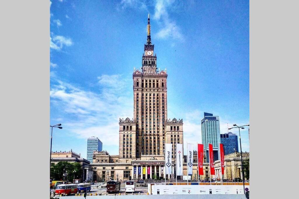 W Samym Centrum Na Grzybowskiej Warszawa Exteriör bild